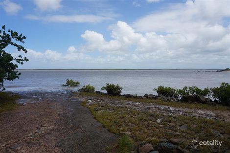Property photo of 54 Davison Road Wilson Beach QLD 4800