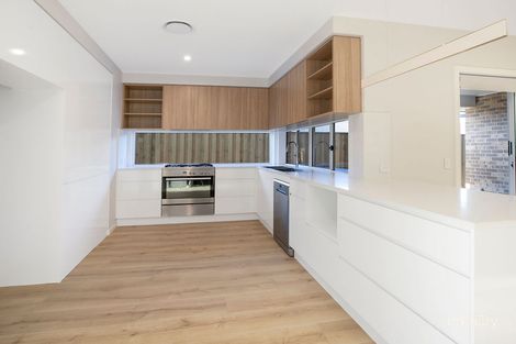 Property photo of 16 George Cutter Avenue Renwick NSW 2575