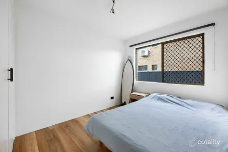 Property photo of 1/20 Peter Parade Mermaid Waters QLD 4218