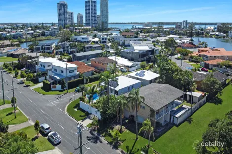 Property photo of 33 Stradbroke Street Biggera Waters QLD 4216