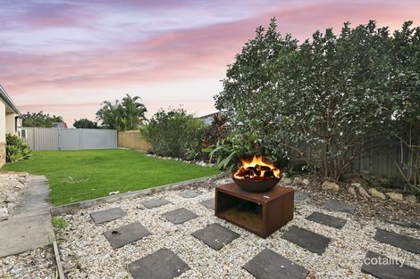 19 Madeline St, Mudgeeraba, QLD 4213