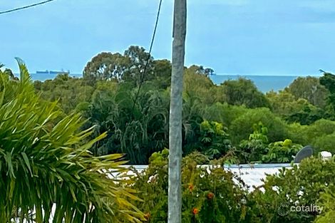 1/2 Elizabeth St, Tannum Sands, QLD 4680