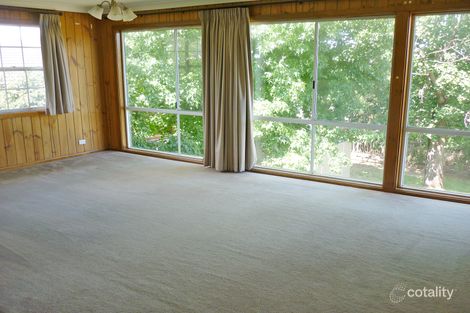 Property photo of 31 Maple Crescent Blayney NSW 2799