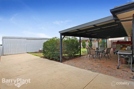 Property photo of 7 Strachan Place Melton South VIC 3338