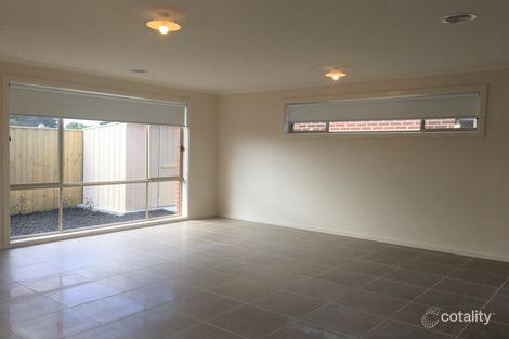 Property photo of 30 Copper Beech Road Beaconsfield VIC 3807