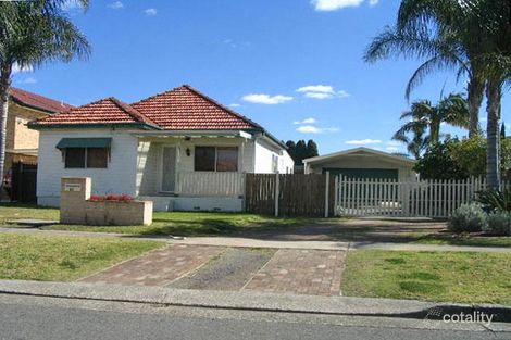 61 Market St, Moorebank, NSW 2170