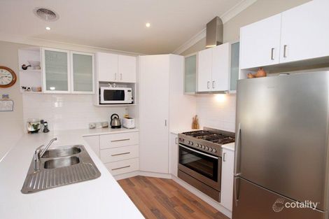 Property photo of 70 Riverview Drive Moorong NSW 2650