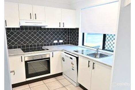 Property photo of 1/1158 Cavendish Road Mount Gravatt East QLD 4122