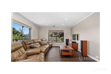Property photo of 77 Pindari Crescent Karabar NSW 2620