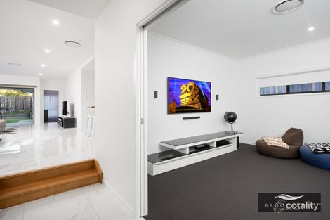 Property photo of 21 Raynuha Way Brookwater QLD 4300