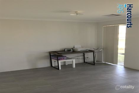 Property photo of 11 Currawong Way Australind WA 6233