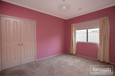 Property photo of 24 Henry Lawson Drive Pakenham VIC 3810