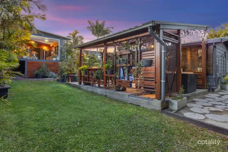 Property photo of 13 Wilson Street Labrador QLD 4215