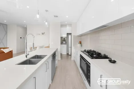 Property photo of 32 Valetta Street Mickleham VIC 3064