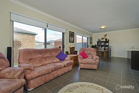 Property photo of 21 Archibald Chase Point Cook VIC 3030