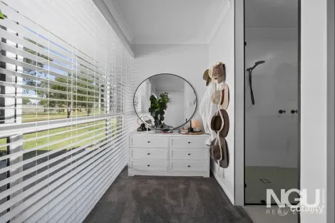 Property photo of 5 Waratah Drive Morton Vale QLD 4343