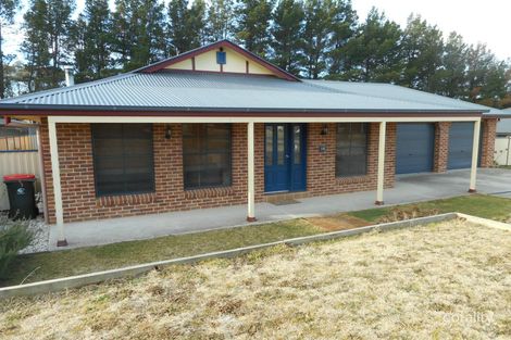 16 Johnston Cres, Blayney, NSW 2799