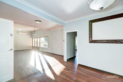 Property photo of 23 Clianthus Way Koongamia WA 6056
