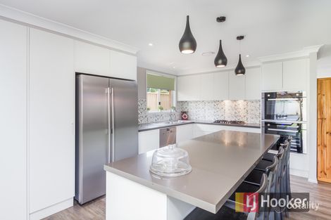 Property photo of 10 Kirsty Crescent Hassall Grove NSW 2761