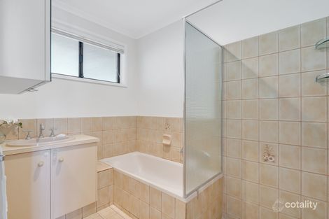 Property photo of 33 Campus Drive Aberfoyle Park SA 5159