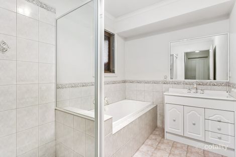 Property photo of 1/12-14 Fieldhouse Lane Berwick VIC 3806