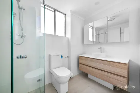 Property photo of 21/52 The Crescent Dee Why NSW 2099