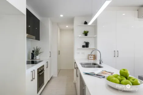 Property photo of 202/625 Wynnum Road Morningside QLD 4170