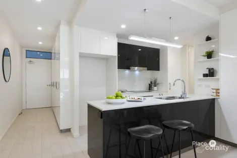 Property photo of 202/625 Wynnum Road Morningside QLD 4170
