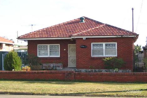 14 Seaman Ave, Fairfield East, NSW 2165