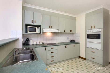 Property photo of 15 Larcombe Street Highton VIC 3216
