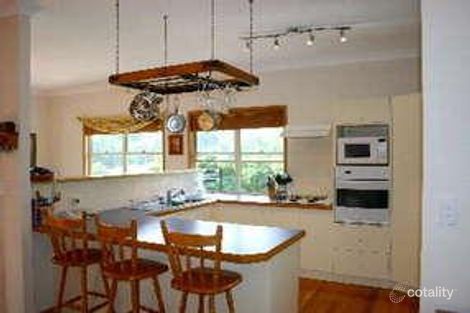 Property photo of 1 Woodbeck Court Ferny Hills QLD 4055