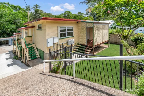 1/3 Burnham Rd, Bardon, QLD 4065