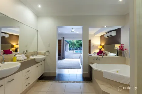 Property photo of 9 Pecten Avenue Port Douglas QLD 4877