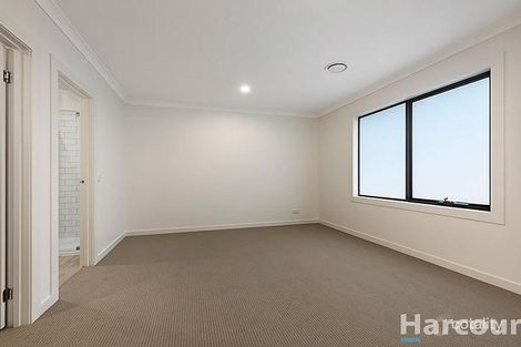 Property photo of 2/138 Mill Park Drive Mill Park VIC 3082
