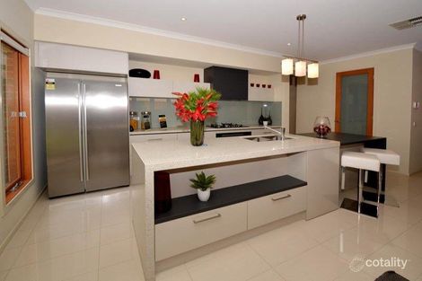 Property photo of 2 Zenith Road Wollert VIC 3750