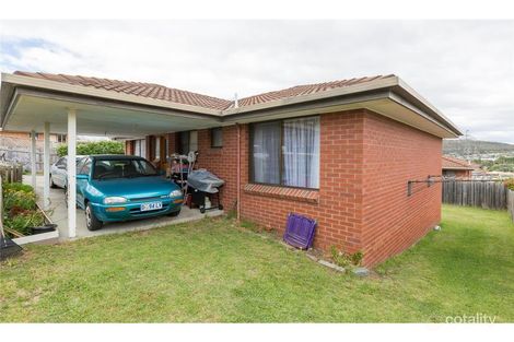 2/3 Chestnut Ave, Lutana, TAS 7009