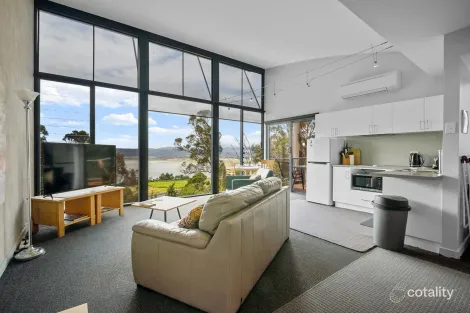 Property photo of 10/1A Waldhorn Drive Grindelwald TAS 7277