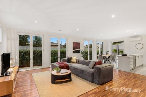 Property photo of 2/29 Forest Park Road Dingley Village VIC 3172