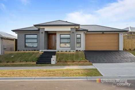 4 Yirang St, Crangan Bay, NSW 2259