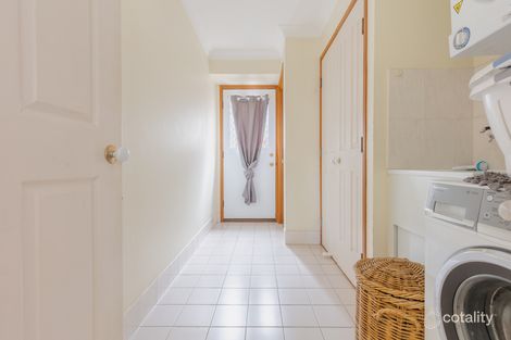 Property photo of 14 Scarlet Place Forest Lake QLD 4078