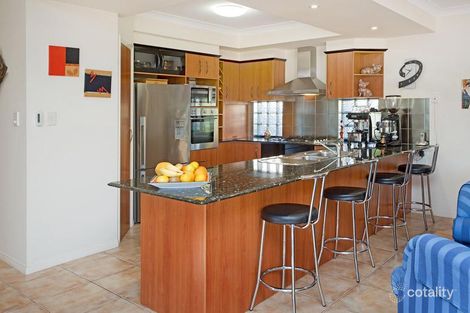 Property photo of 20 Dallow Crescent Helensvale QLD 4212