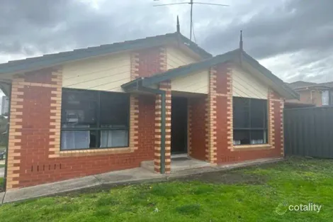 1/11 Green Valley Gr, Meadow Heights, VIC 3048