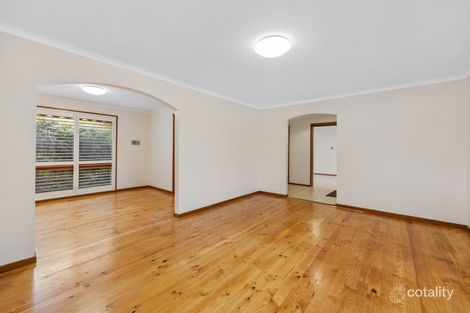 Property photo of 15 Oxford Close Croydon Hills VIC 3136