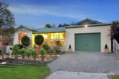 4 Leigh Cl, Lilydale, VIC 3140