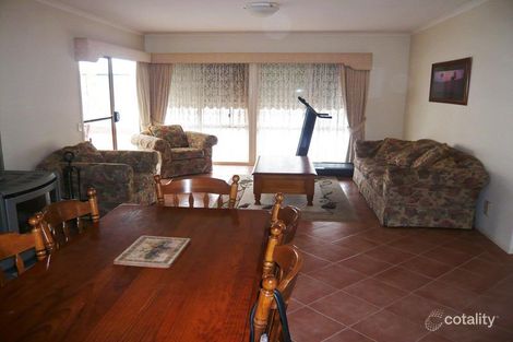 Property photo of 2 Rahley Court Horsham VIC 3400