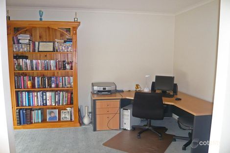 Property photo of 2 Rahley Court Horsham VIC 3400