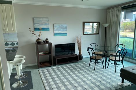 Property photo of 703/22-40 Sir John Young Crescent Woolloomooloo NSW 2011