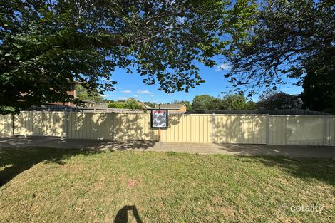 27 Barkly St, Sunbury, VIC 3429