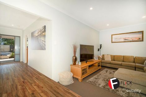 Property photo of 12 Cosmia Grove Jindalee WA 6036