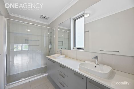 Property photo of 8 Cumberland Avenue Warragul VIC 3820